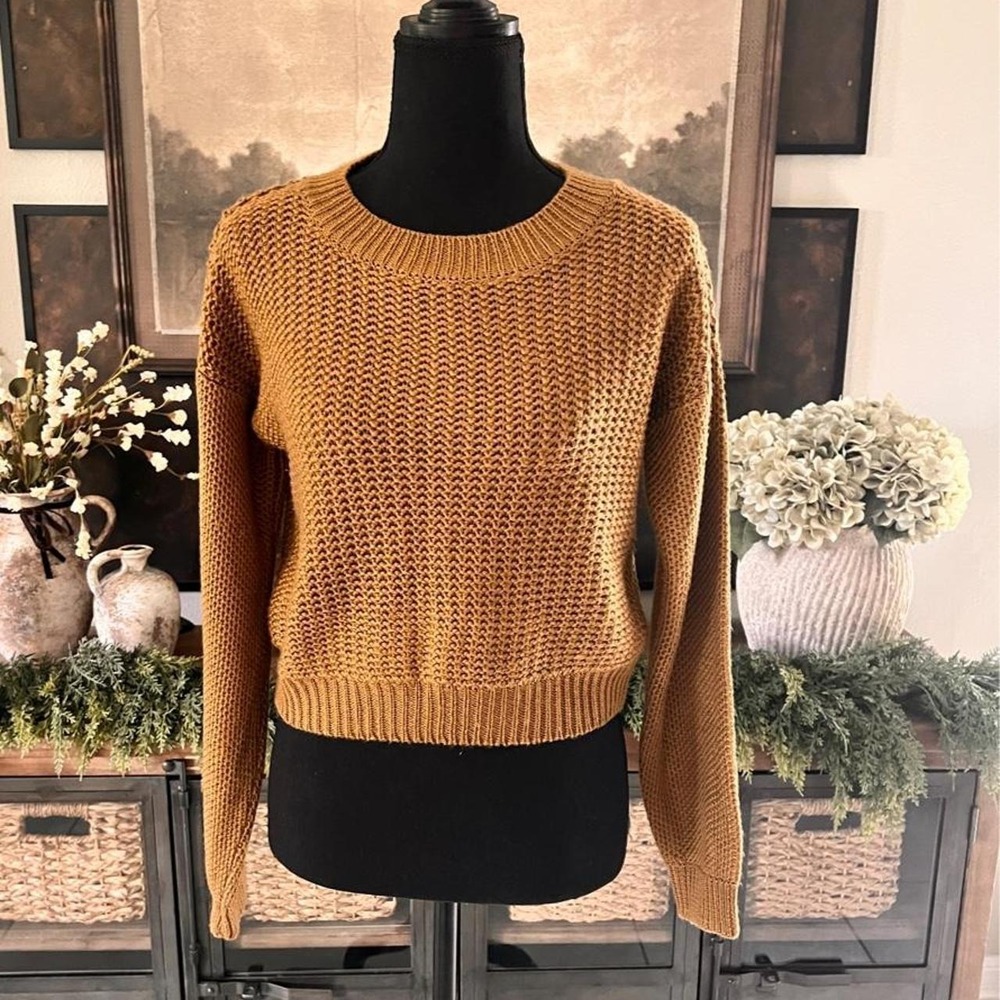 Forever 21 Mustard Caramel Cropped Knit Sweater Womens Small Crewneck Gold